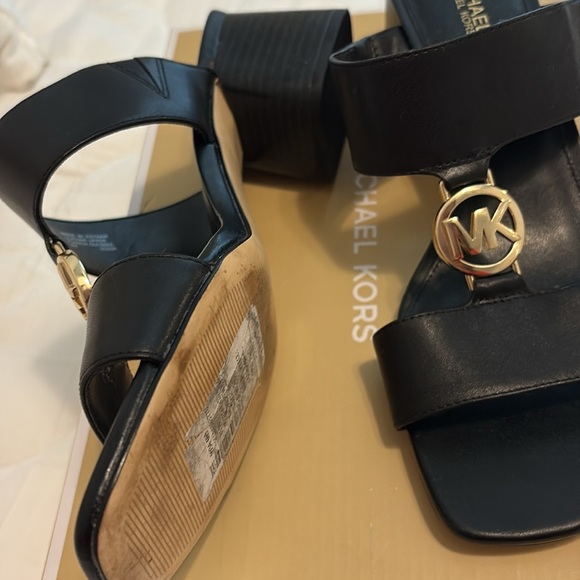 Michael Kors women's size 8 mule Black sandals leather Gently worn. - Picture 11 of 13